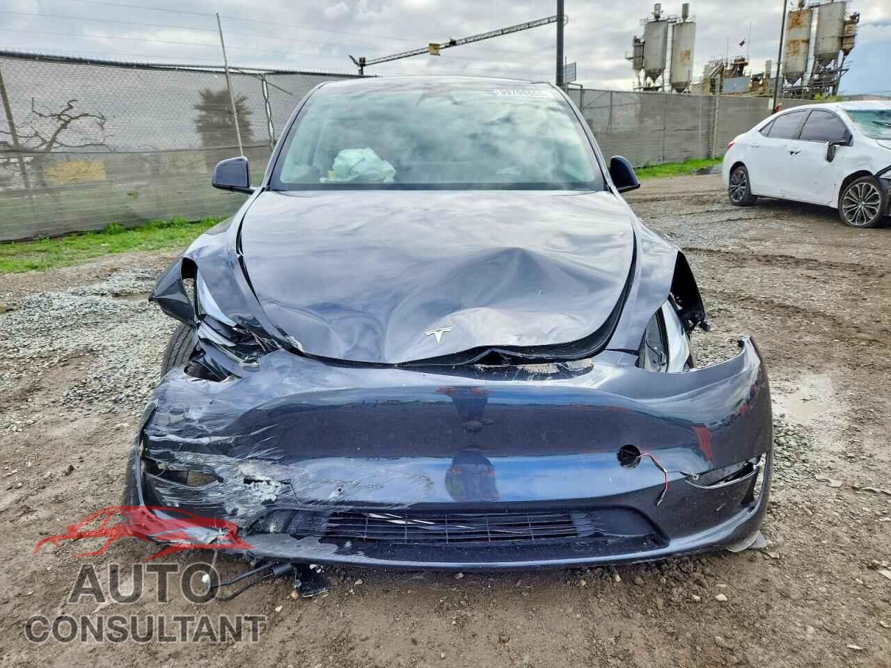 TESLA MODEL Y 2024 - 7SAYGDED5RF019565