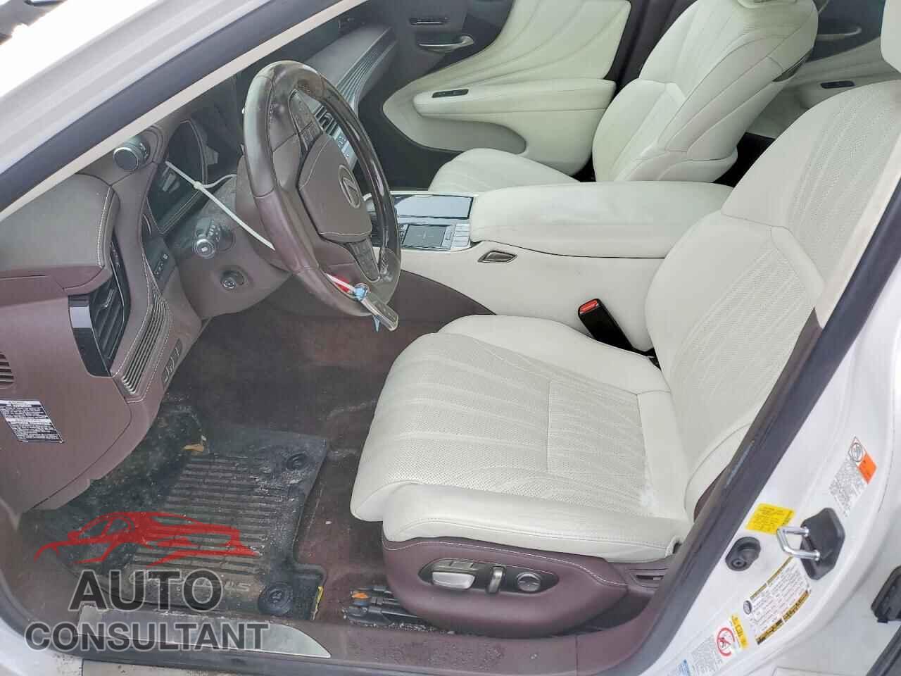 LEXUS LS500 2019 - JTHC5LFF7K5006104