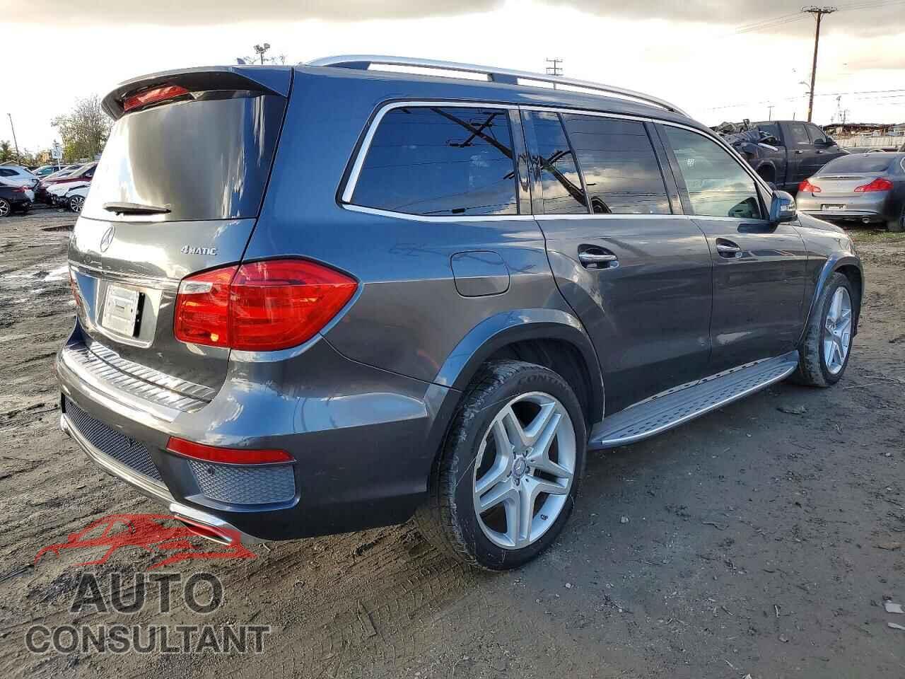 MERCEDES-BENZ GL-CLASS 2015 - 4JGDF7DEXFA457735