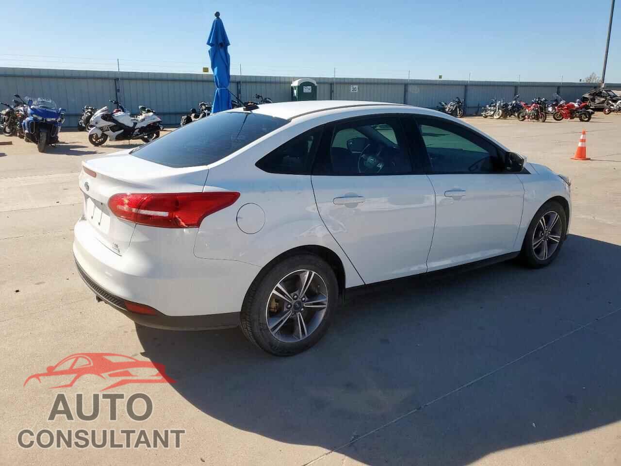 FORD FOCUS 2018 - 1FADP3FE9JL229607