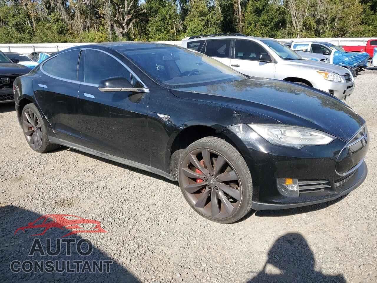 TESLA MODEL S 2013 - 5YJSA1DP5DFP13194