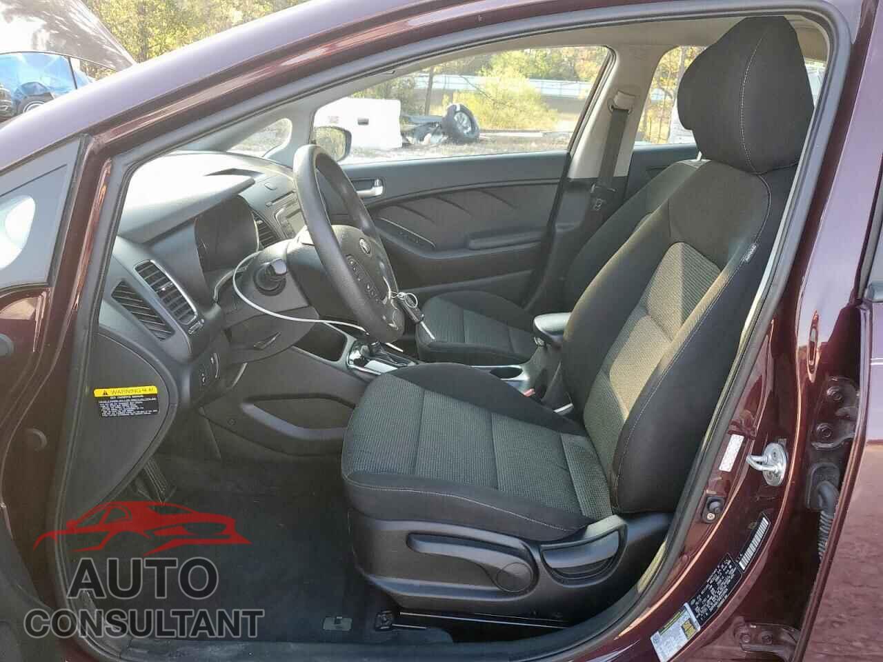KIA FORTE 2017 - 3KPFK4A73HE010404