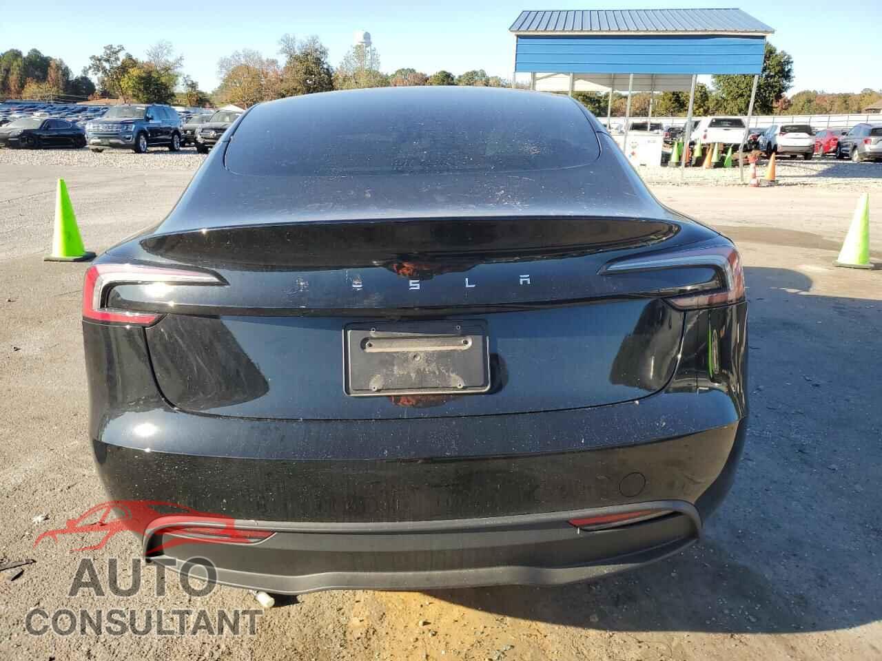TESLA MODEL 3 2024 - 5YJ3E1EA4RF855577