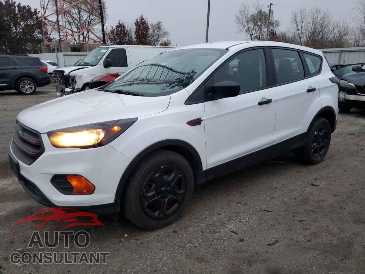 FORD ESCAPE 2018 - 1FMCU0F77JUC98865