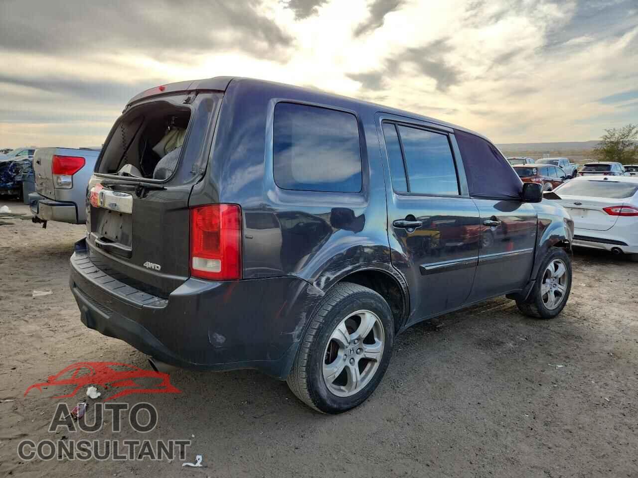 HONDA PILOT 2013 - 5FNYF4H53DB053114