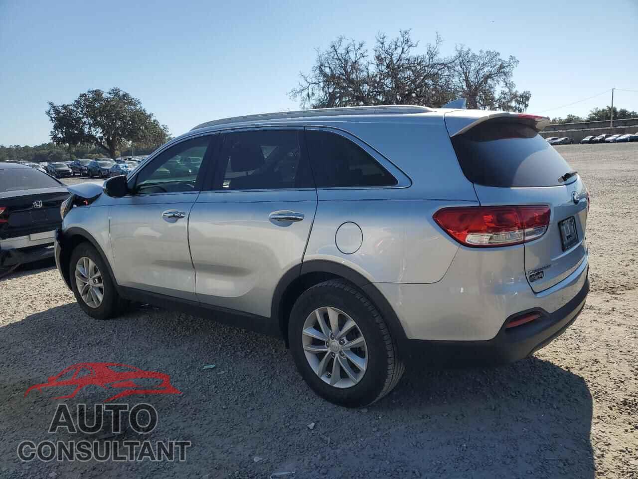 KIA SORENTO 2017 - 5XYPG4A34HG271367