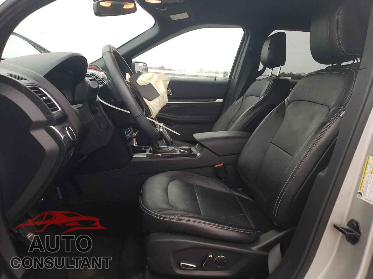 FORD EXPLORER 2018 - 1FM5K8F83JGB76010