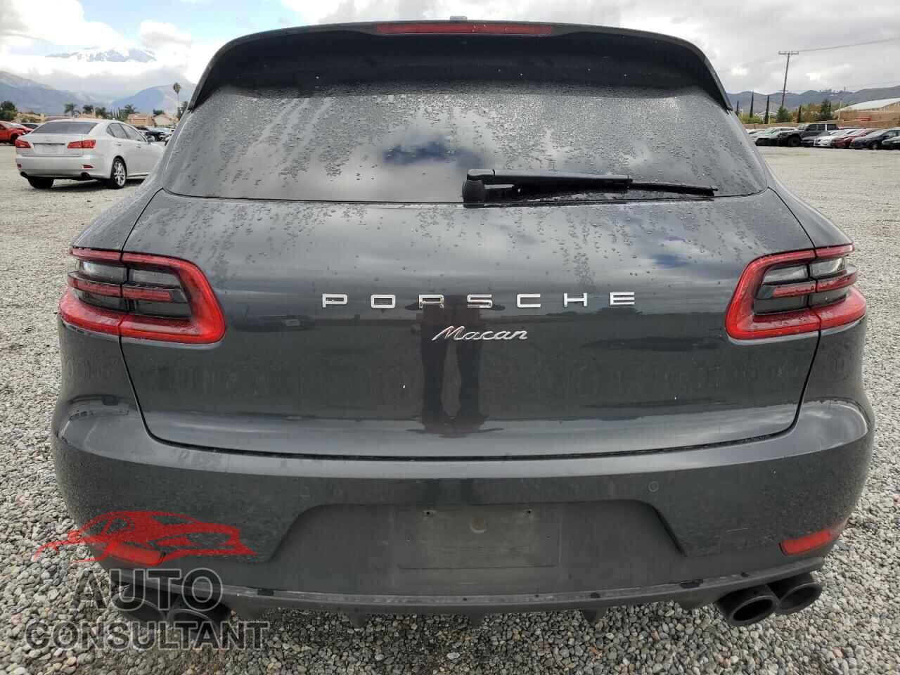 PORSCHE MACAN 2018 - WP1AA2A56JLB15093
