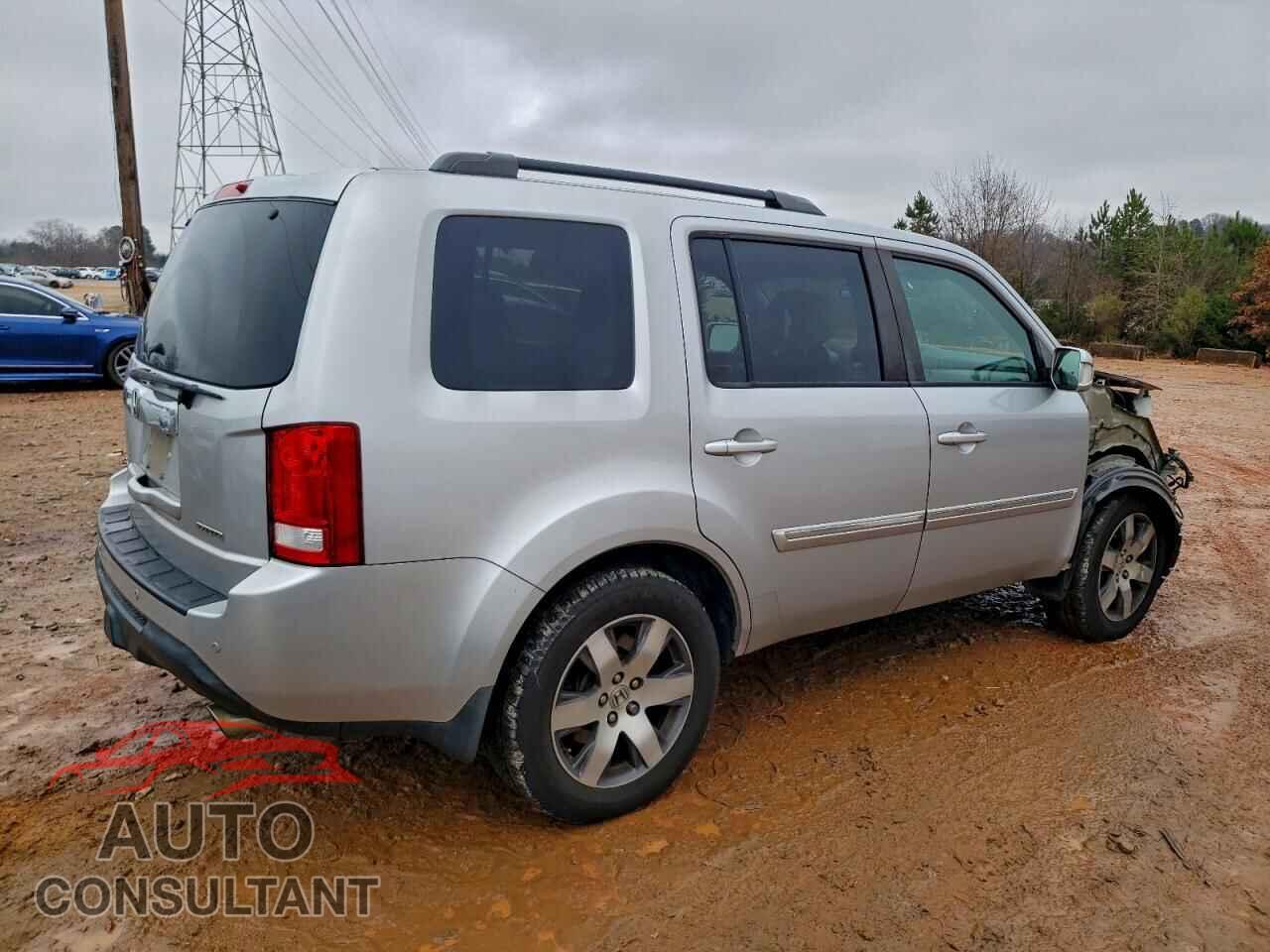 HONDA PILOT 2015 - 5FNYF3H96FB026487