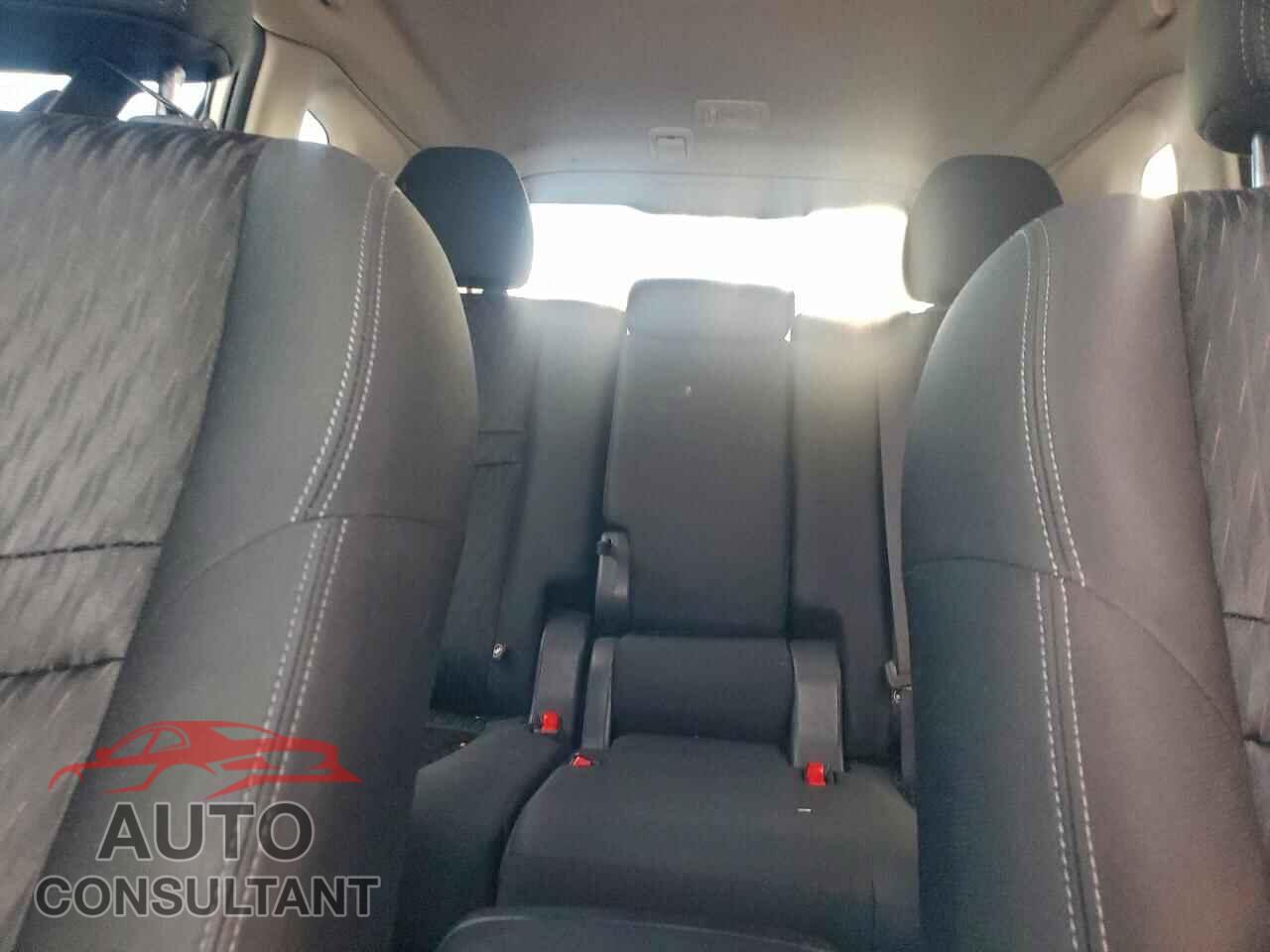 NISSAN ROGUE 2019 - KNMAT2MT8KP538998