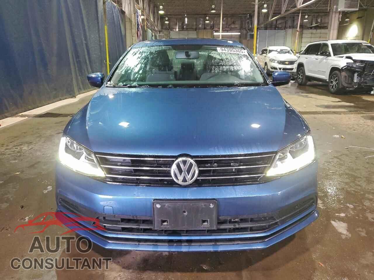 VOLKSWAGEN JETTA 2017 - 3VW2B7AJ5HM266963
