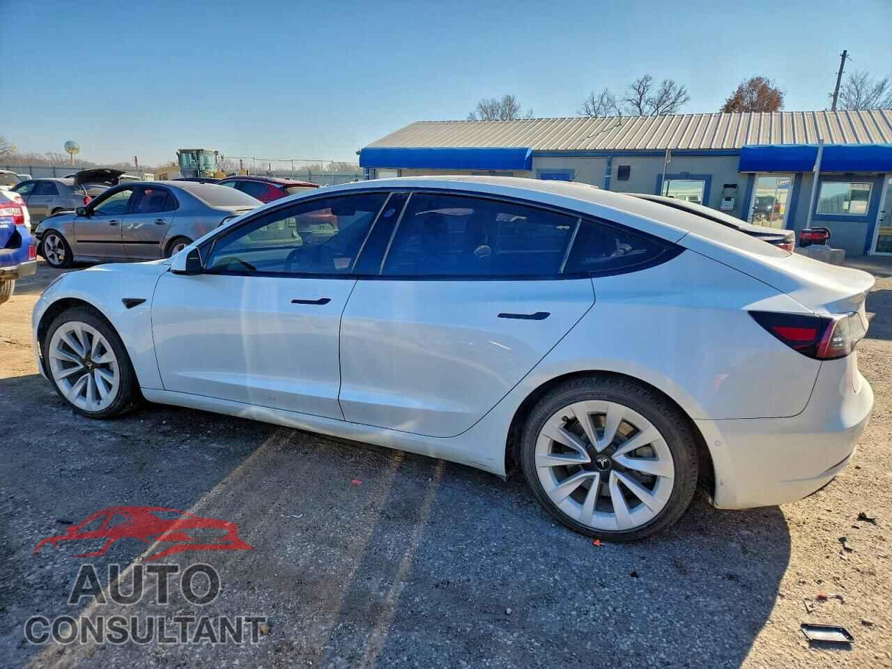 TESLA MODEL 3 2021 - 5YJ3E1EB8MF975271