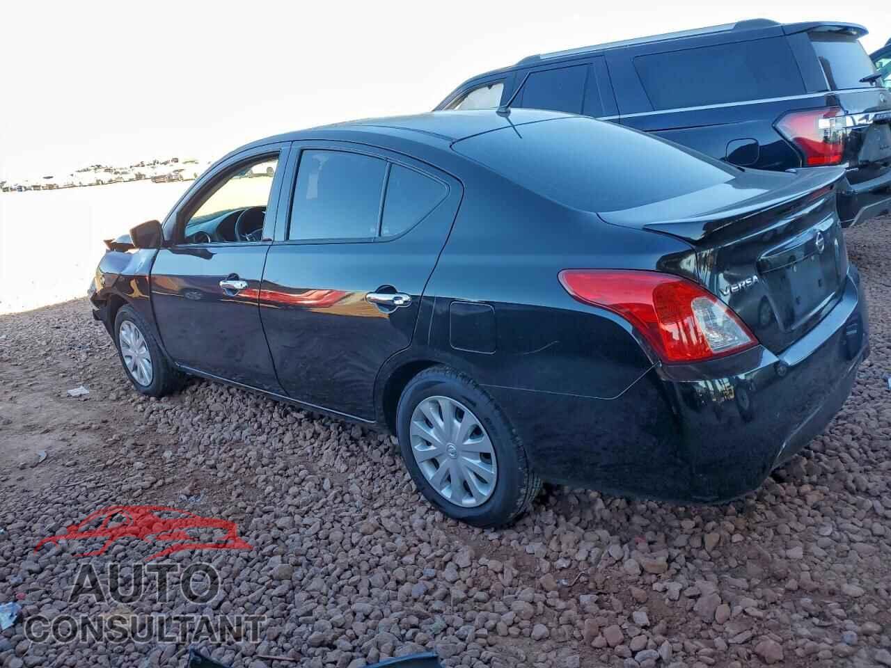 NISSAN VERSA 2019 - 3N1CN7AP3KL877822