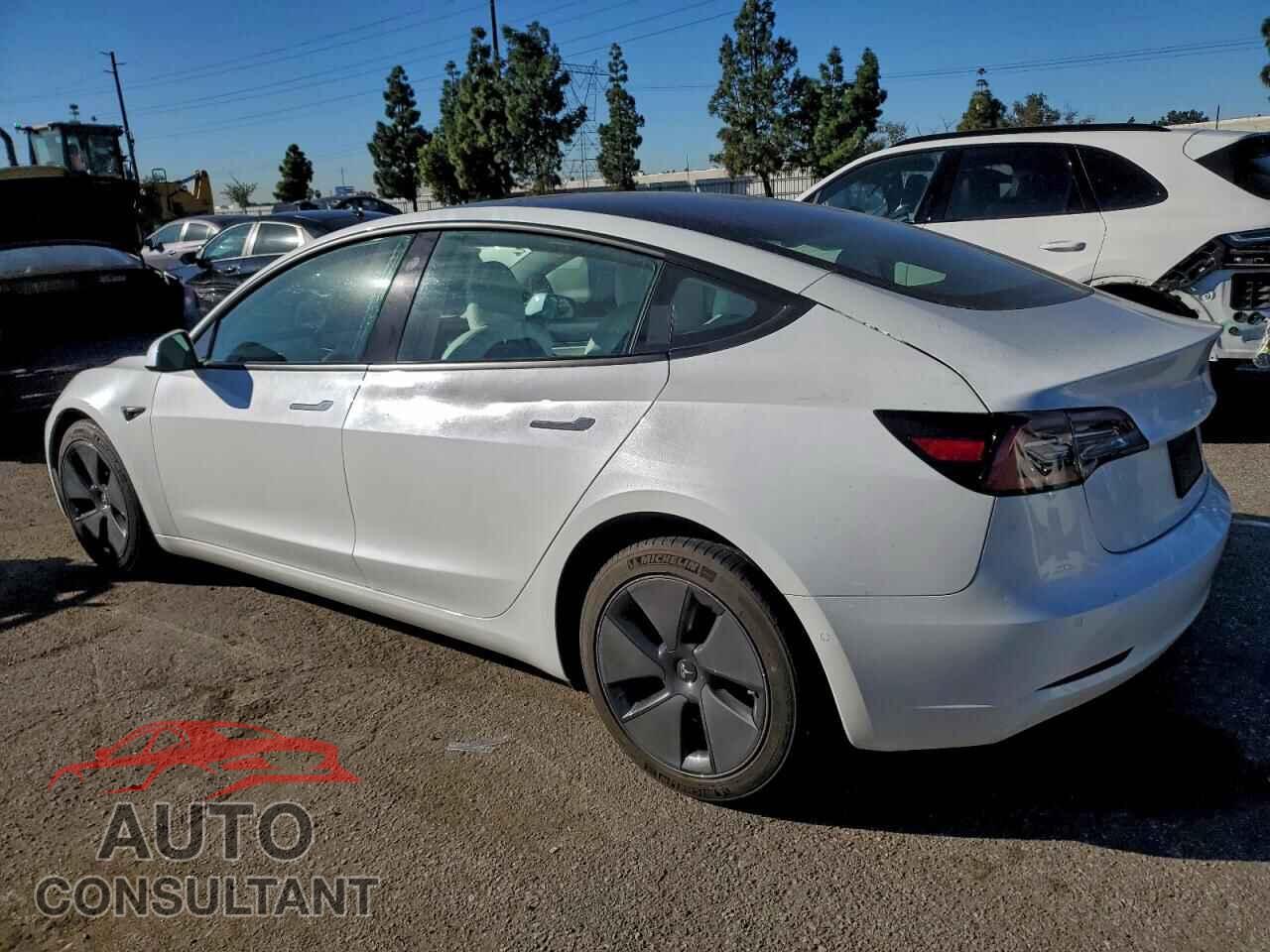 TESLA MODEL 3 2021 - 5YJ3E1EA0MF858825