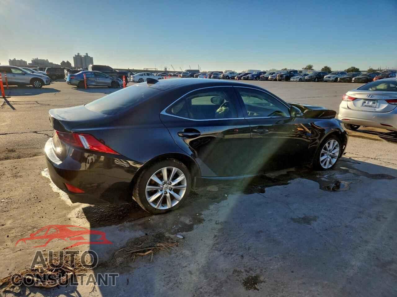 LEXUS IS 2014 - JTHBF1D21E5014412