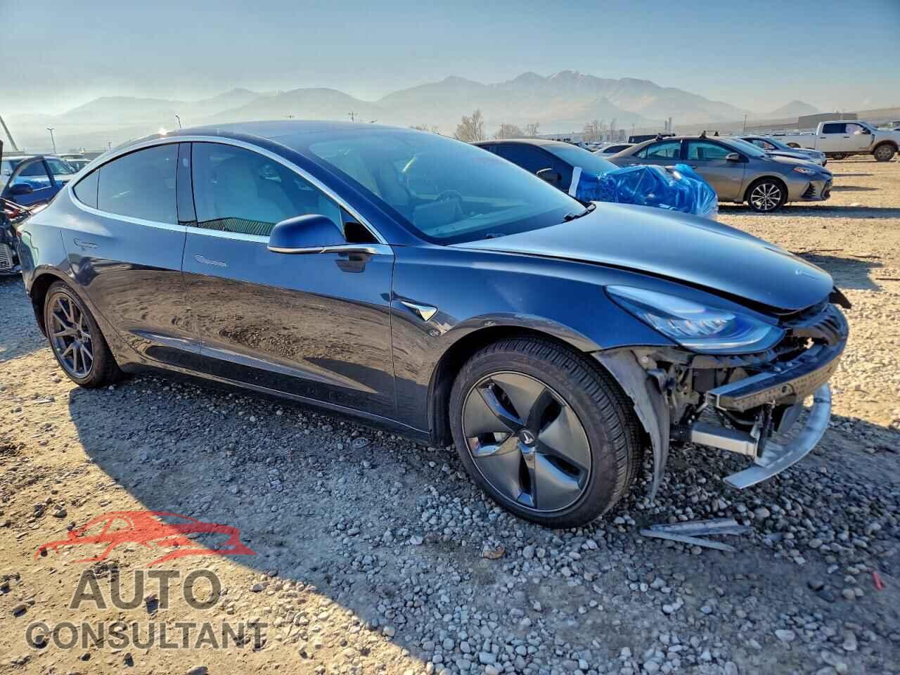TESLA MODEL 3 2018 - 5YJ3E1EB6JF085718