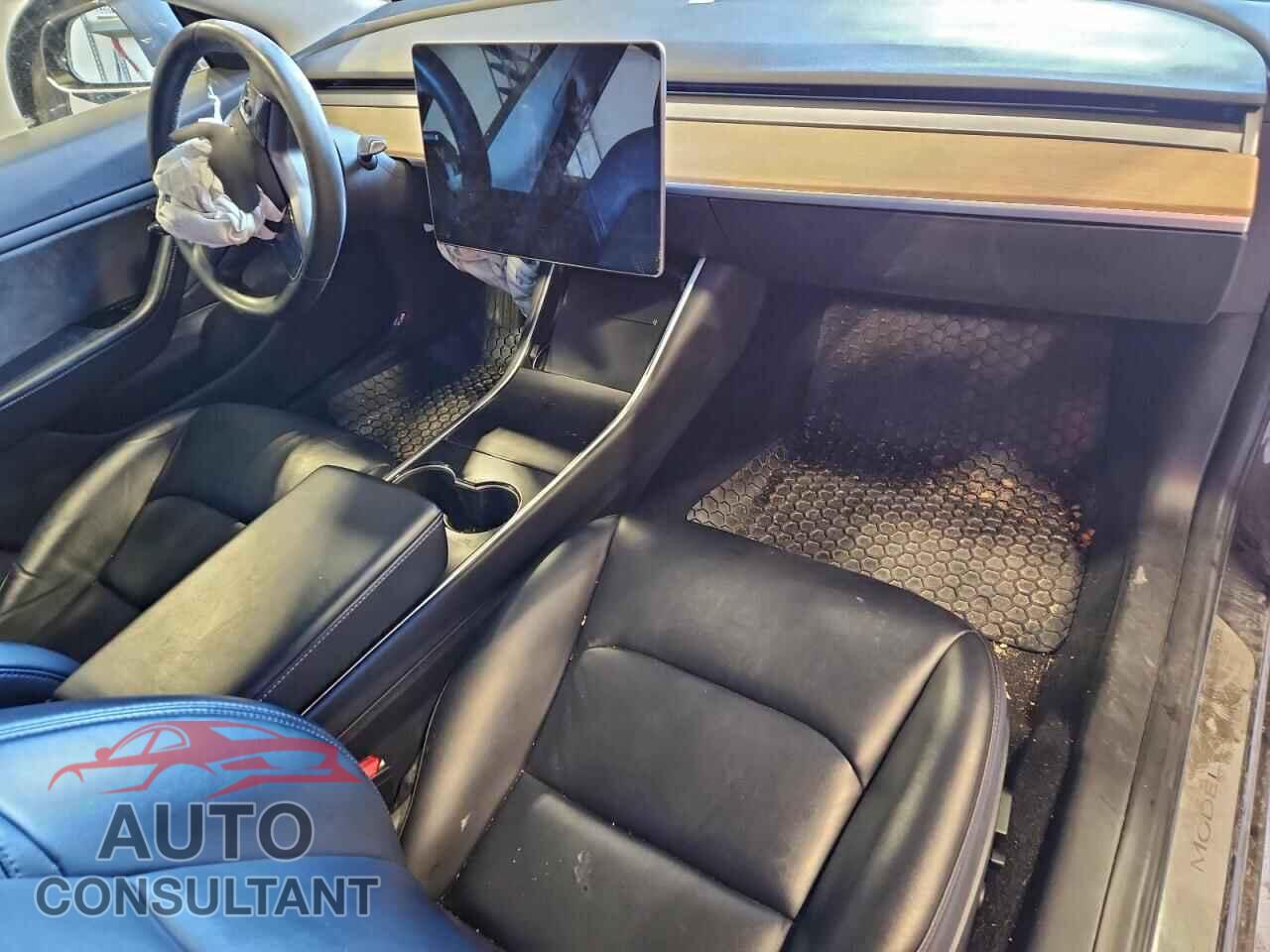 TESLA MODEL 3 2018 - 5YJ3E1EB2JF107794