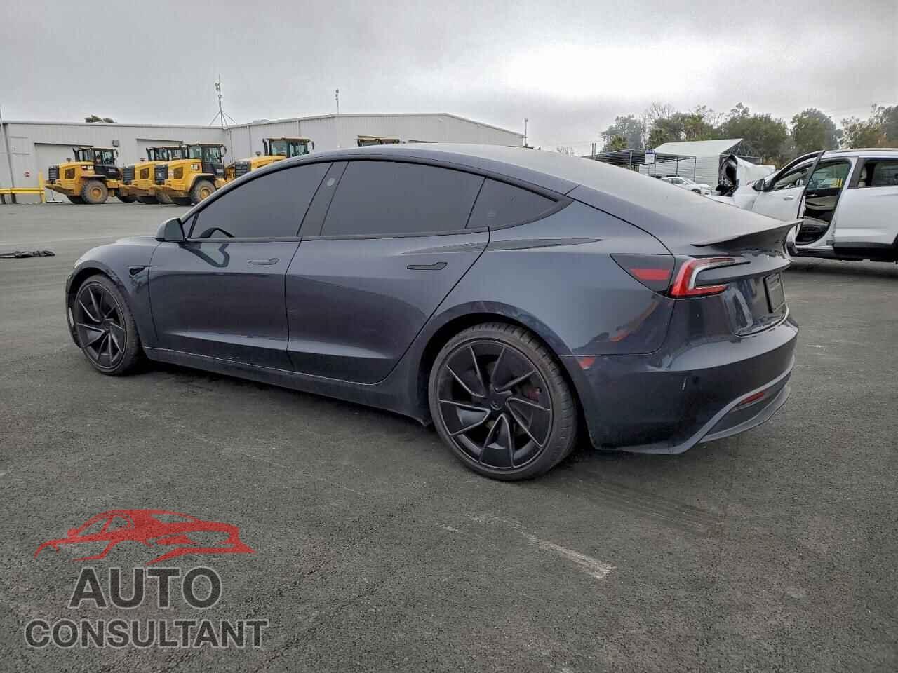 TESLA MODEL 3 2024 - 5YJ3E1ET3RF865759