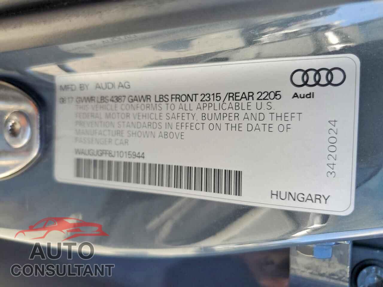AUDI A3 2018 - WAUGUGFF8J1015944