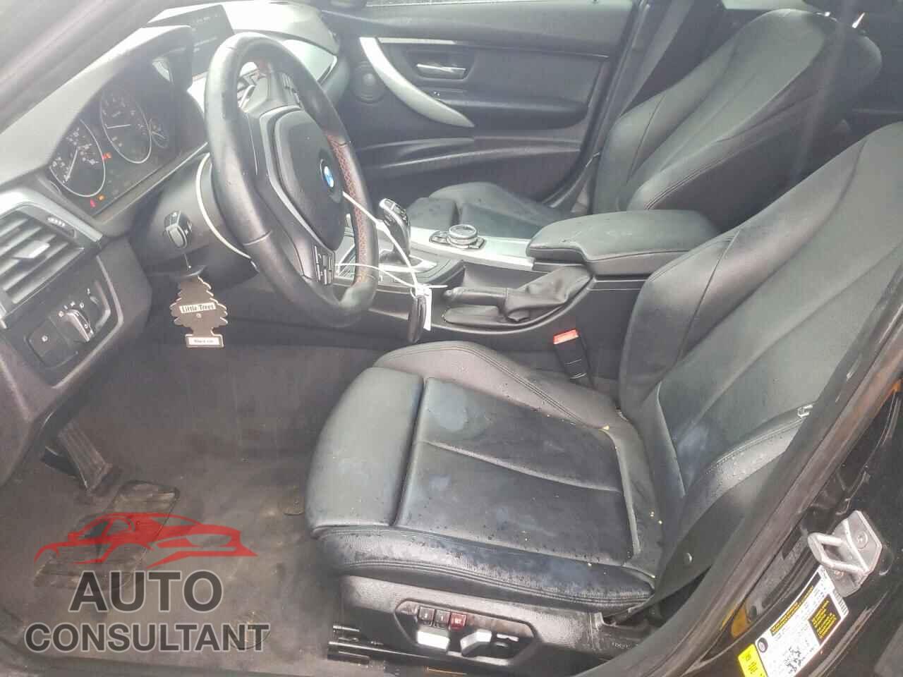 BMW 3 SERIES 2016 - WBA8B3G55GNT62884