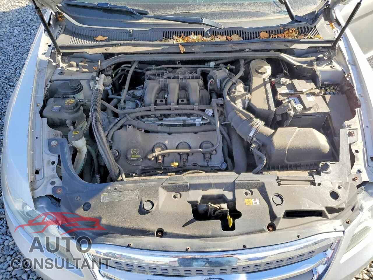 FORD TAURUS 2011 - 1FAHP2JW2BG184435