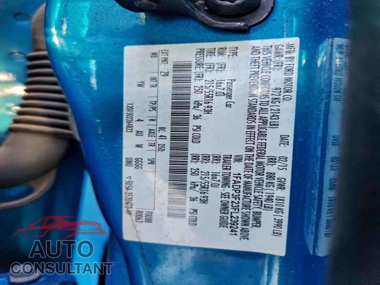 FORD FOCUS 2015 - 1FADP3F23FL239241