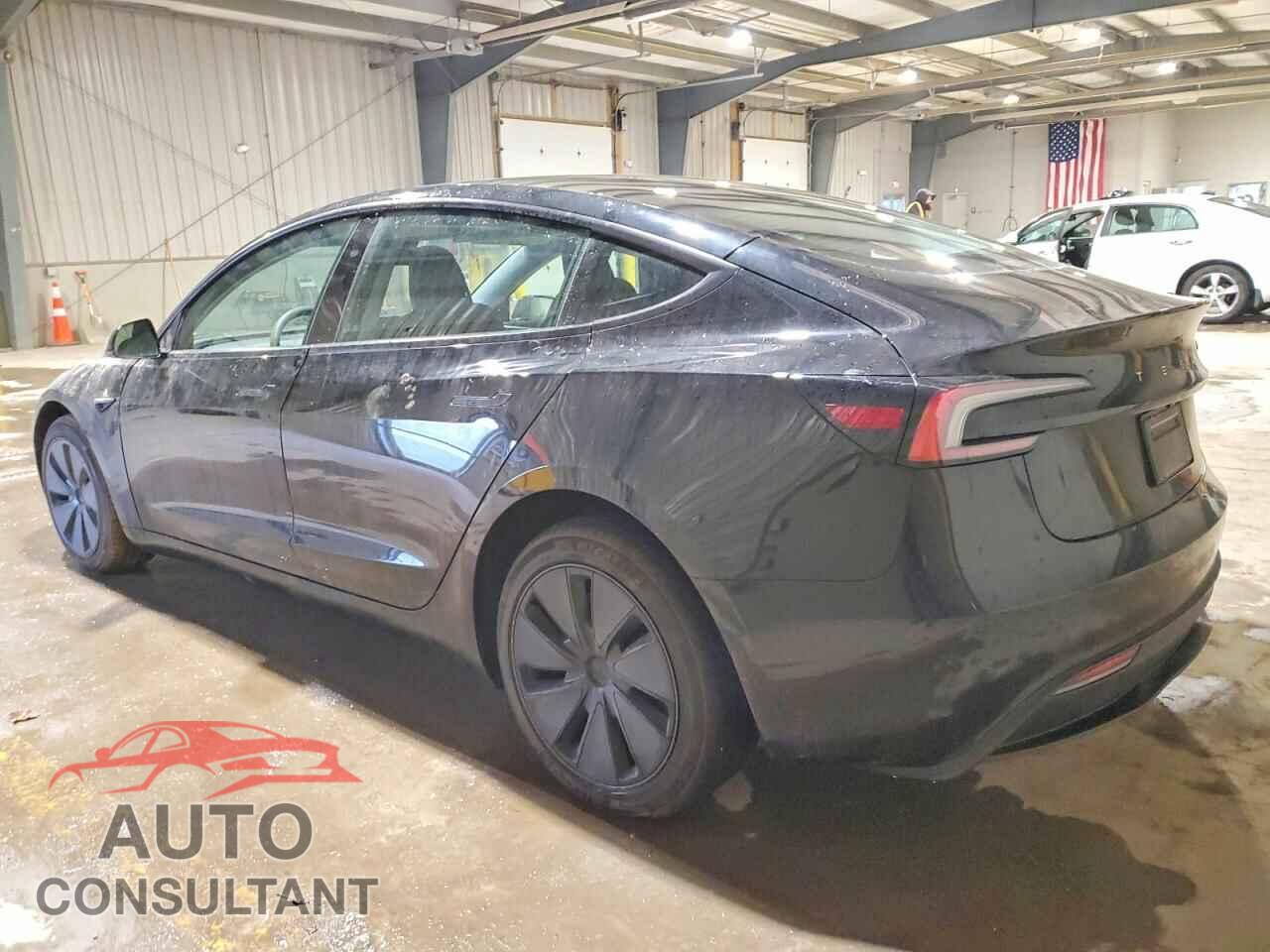TESLA MODEL 3 2025 - 5YJ3E1EA9SF972979