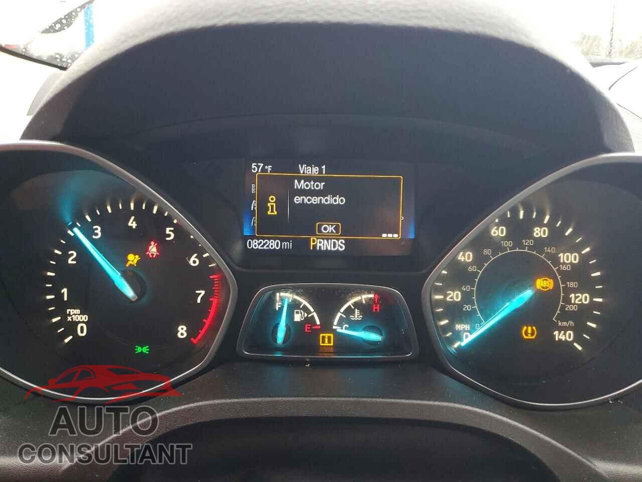 FORD ESCAPE 2017 - 1FMCU0G98HUE97675