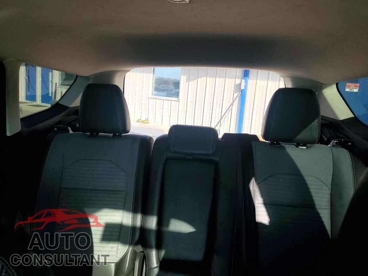 FORD ESCAPE 2018 - 1FMCU9GD7JUD42484
