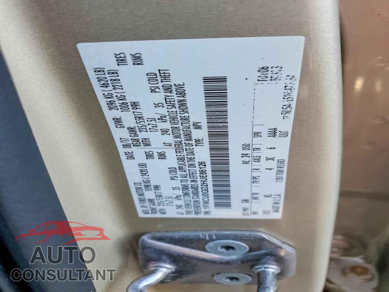 FORD ESCAPE 2017 - 1FMCU0GD2HUE86126