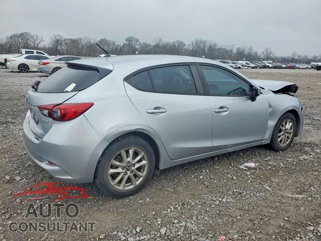 MAZDA 3 2018 - 3MZBN1K75JM207523