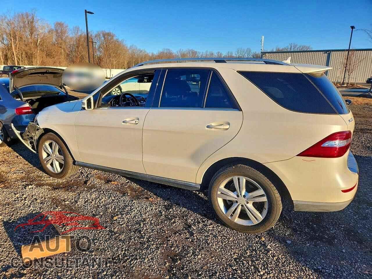 MERCEDES-BENZ M-CLASS 2013 - 4JGDA5JB3DA187404