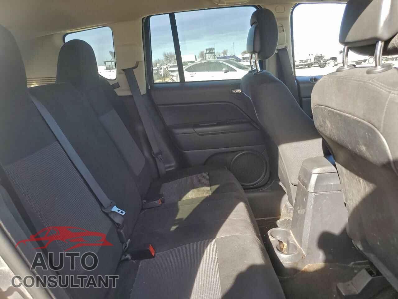 JEEP COMPASS 2015 - 1C4NJCBA6FD313646