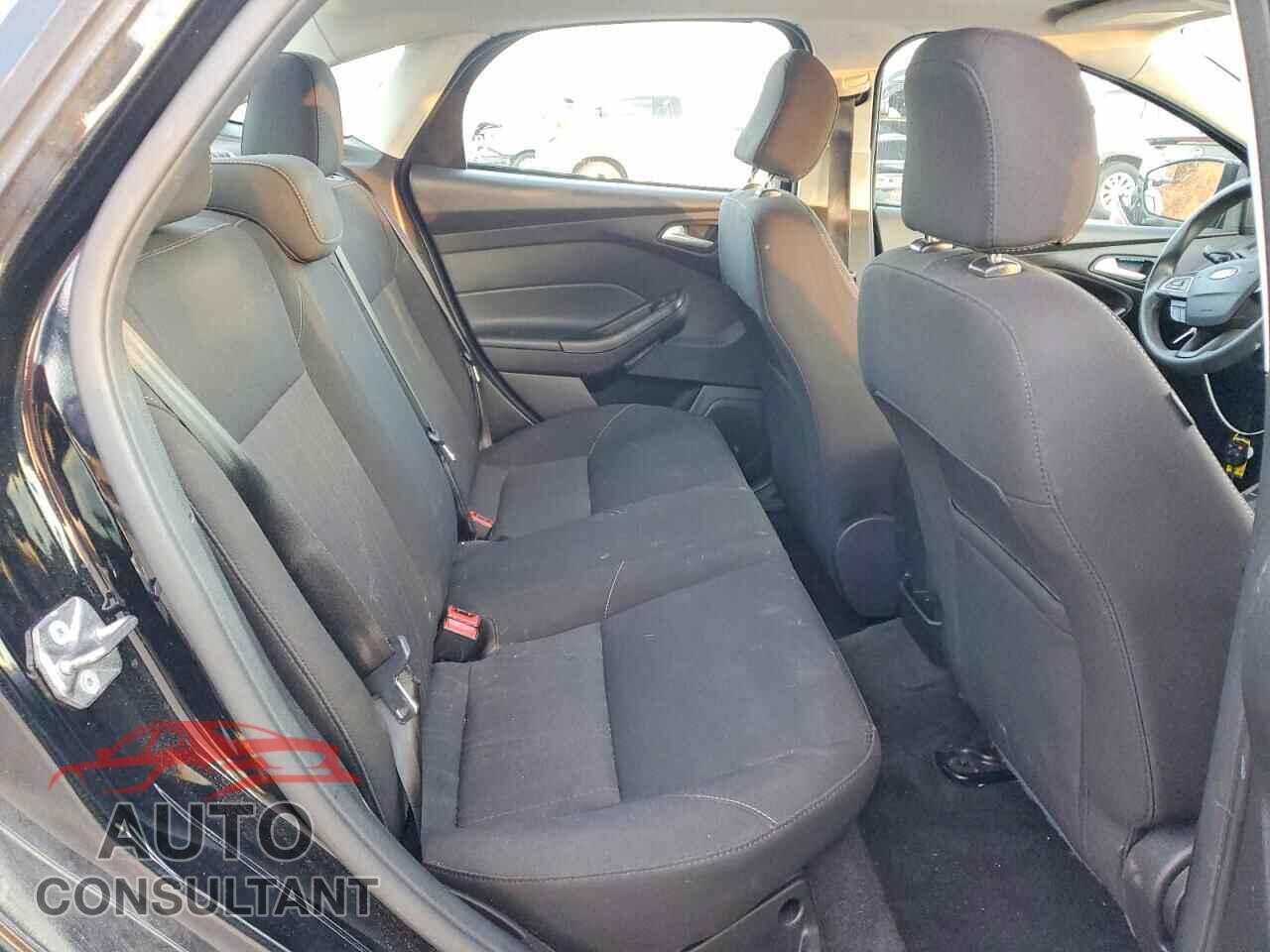 FORD FOCUS 2017 - 1FADP3H27HL346020