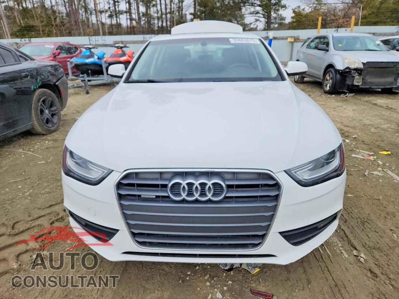 AUDI A4 2013 - WAUFFAFLXDN032959