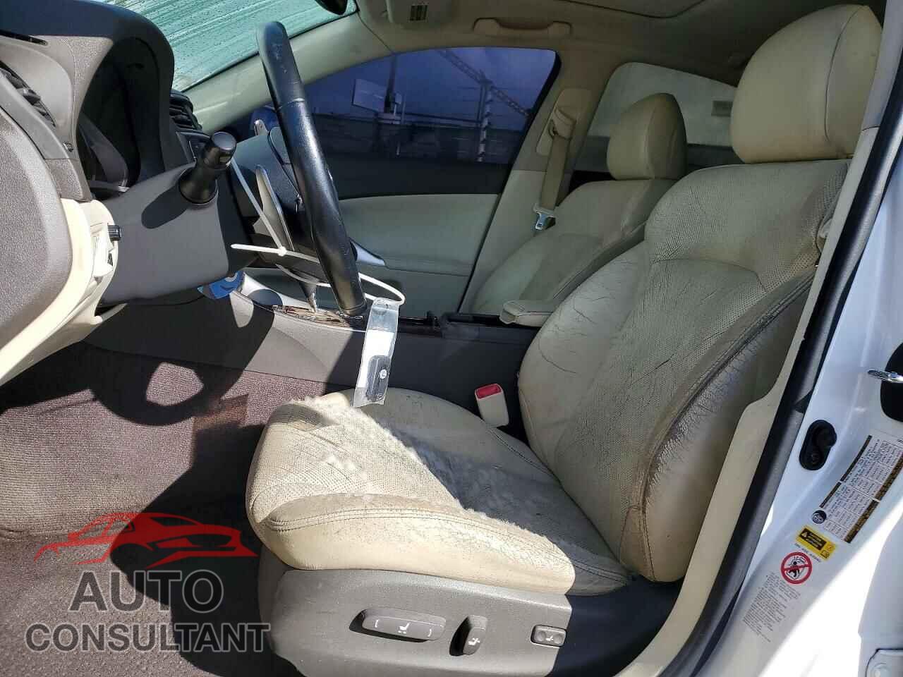 LEXUS IS 2010 - JTHBF5C28A2096076