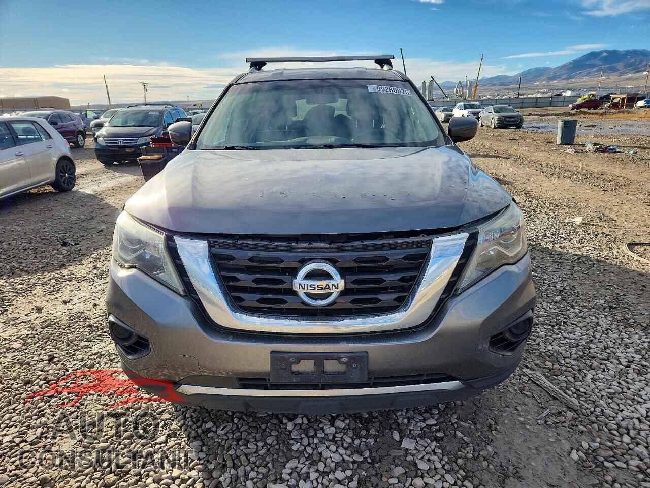 NISSAN PATHFINDER 2017 - 5N1DR2MM8HC679540
