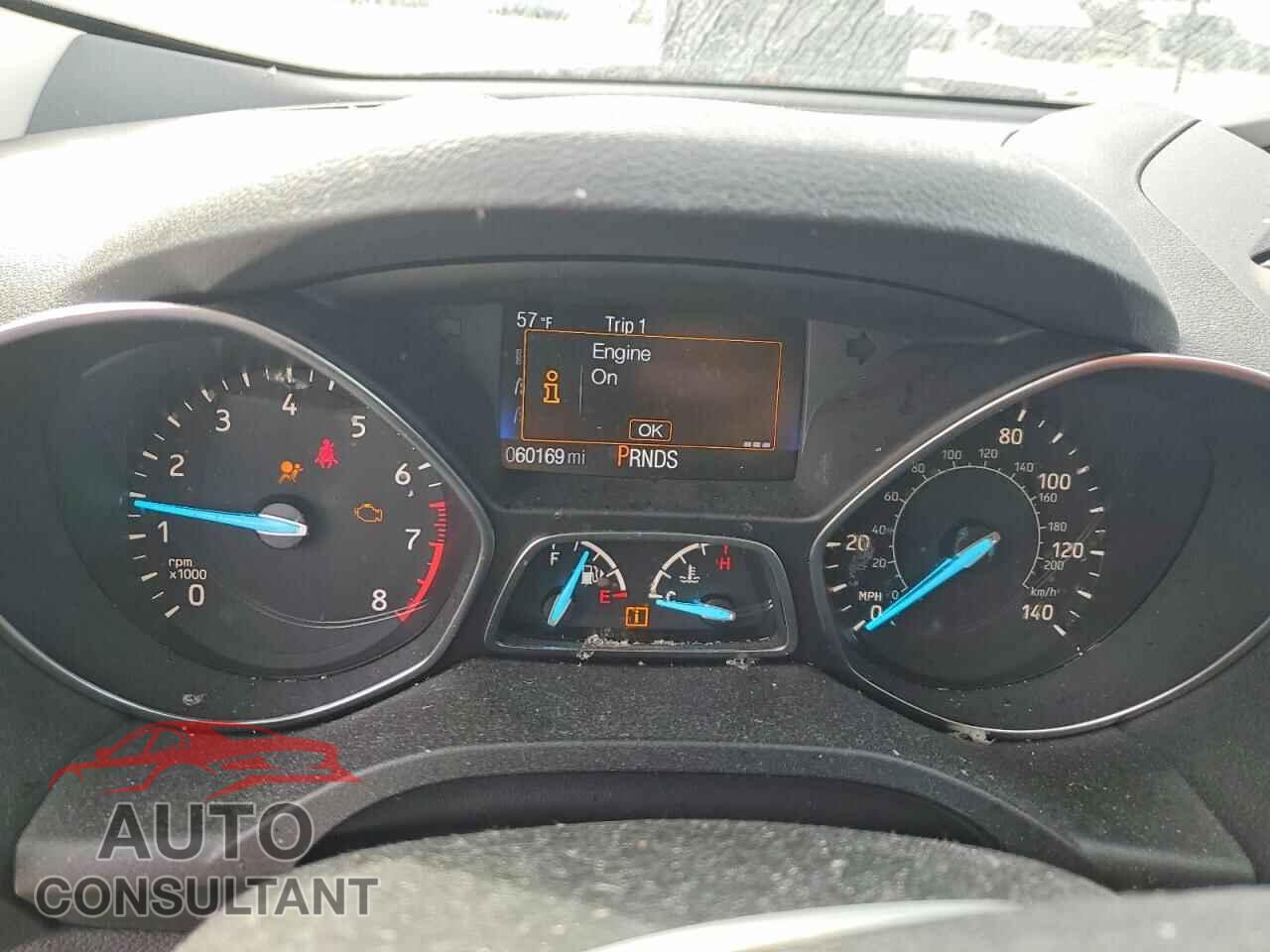 FORD ESCAPE 2017 - 1FMCU0F78HUE12933