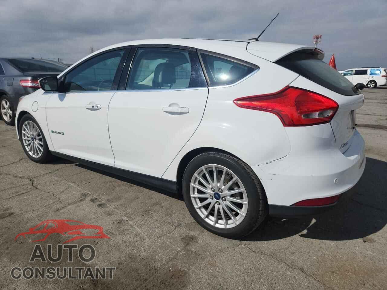 FORD FOCUS 2015 - 1FADP3R41FL358550