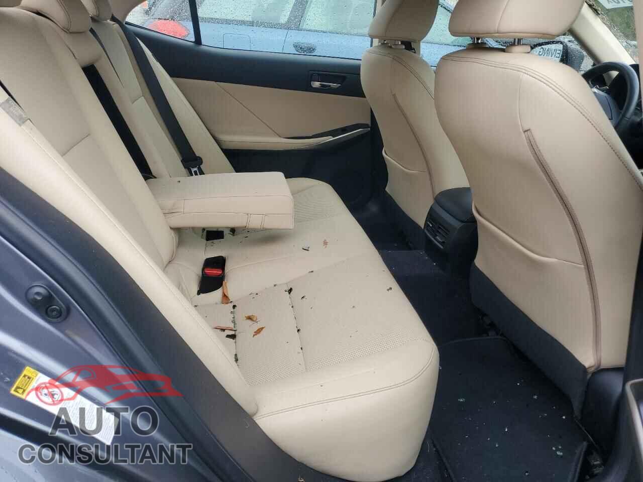 LEXUS IS 2014 - JTHBF1D21E5002258