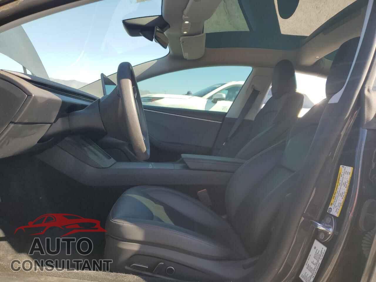TESLA MODEL 3 2025 - 5YJ3E1EA0SF943032