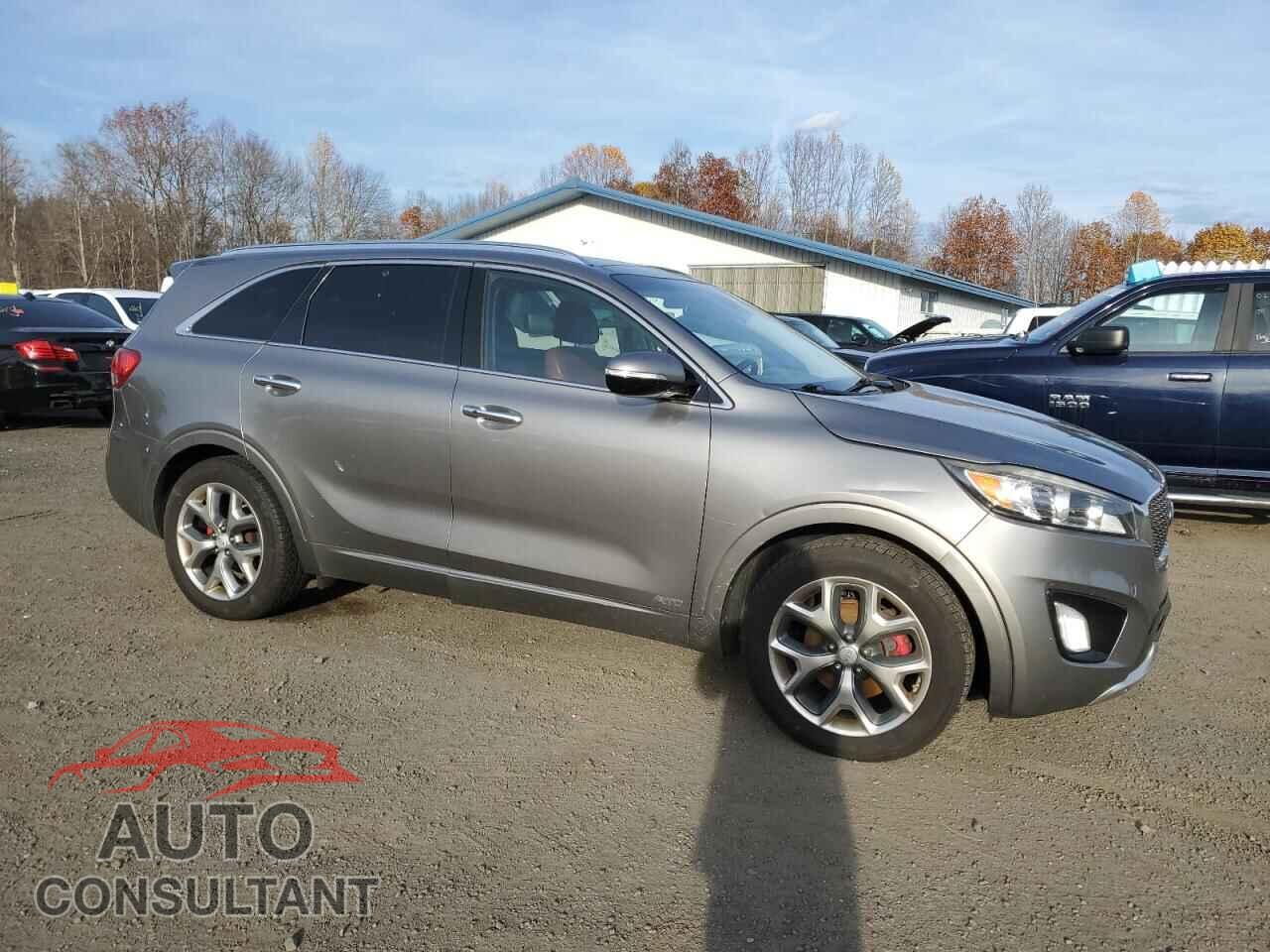 KIA SORENTO 2017 - 5XYPKDA54HG325363