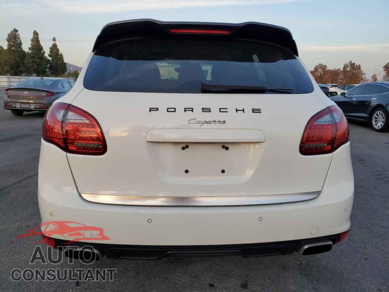 PORSCHE CAYENNE 2012 - WP1AA2A21CLA04511