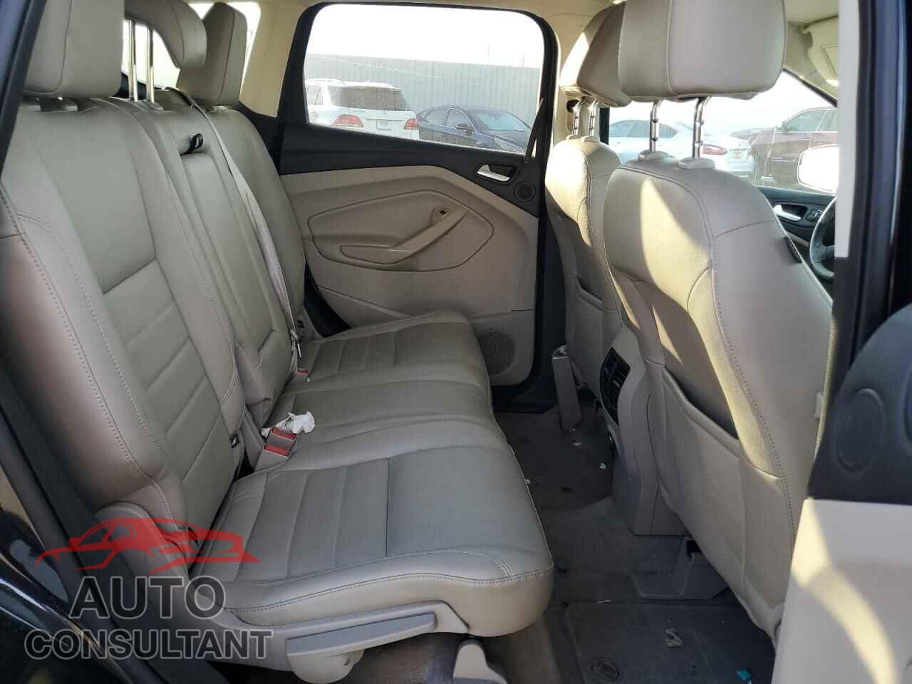 FORD ESCAPE 2013 - 1FMCU9H93DUB35749