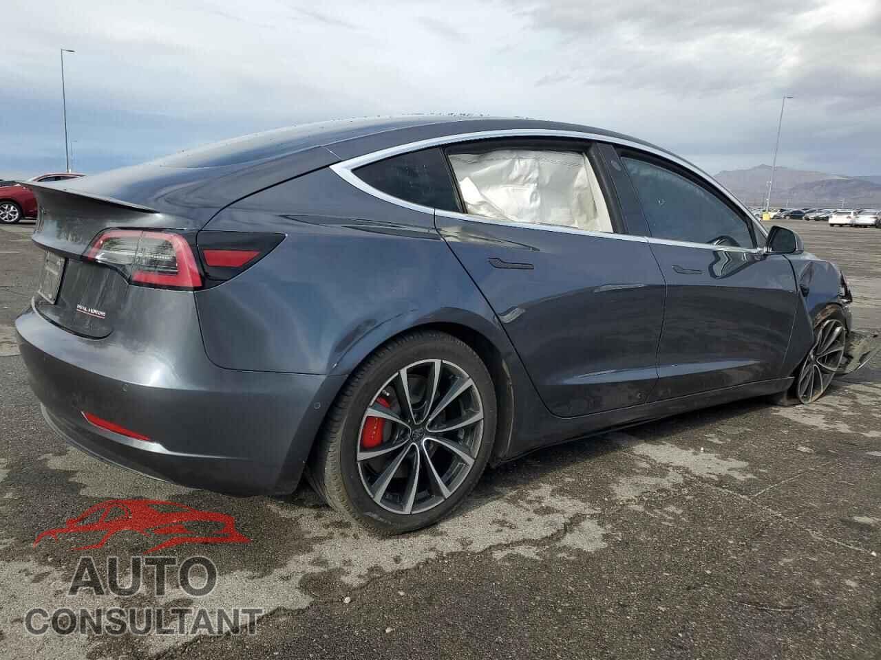 TESLA MODEL 3 2019 - 5YJ3E1EB5KF213982