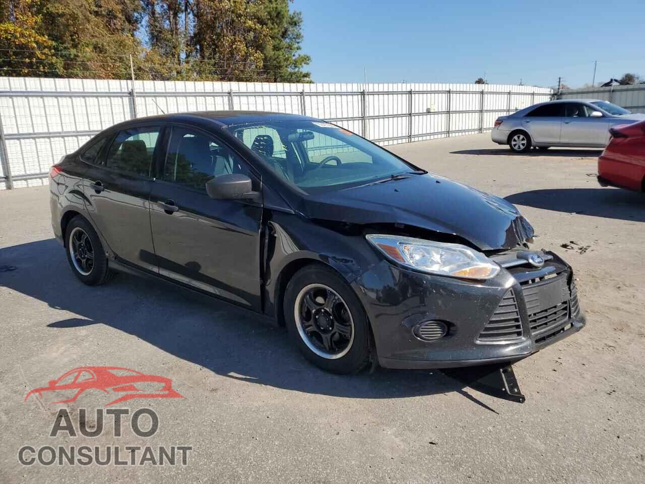 FORD FOCUS 2013 - 1FADP3E22DL282158