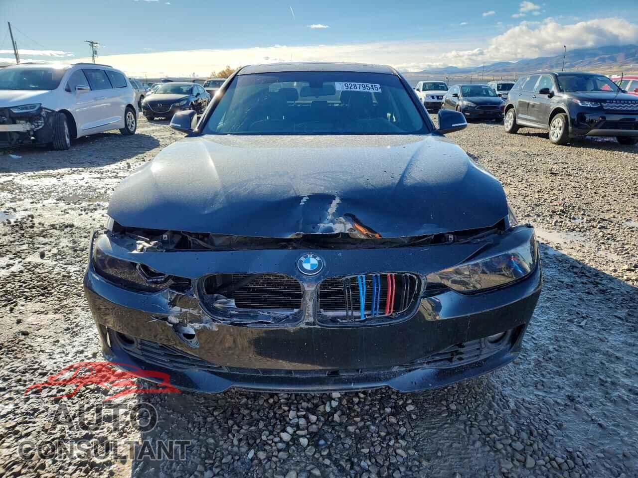 BMW 3 SERIES 2012 - WBA3A5C57CF345927