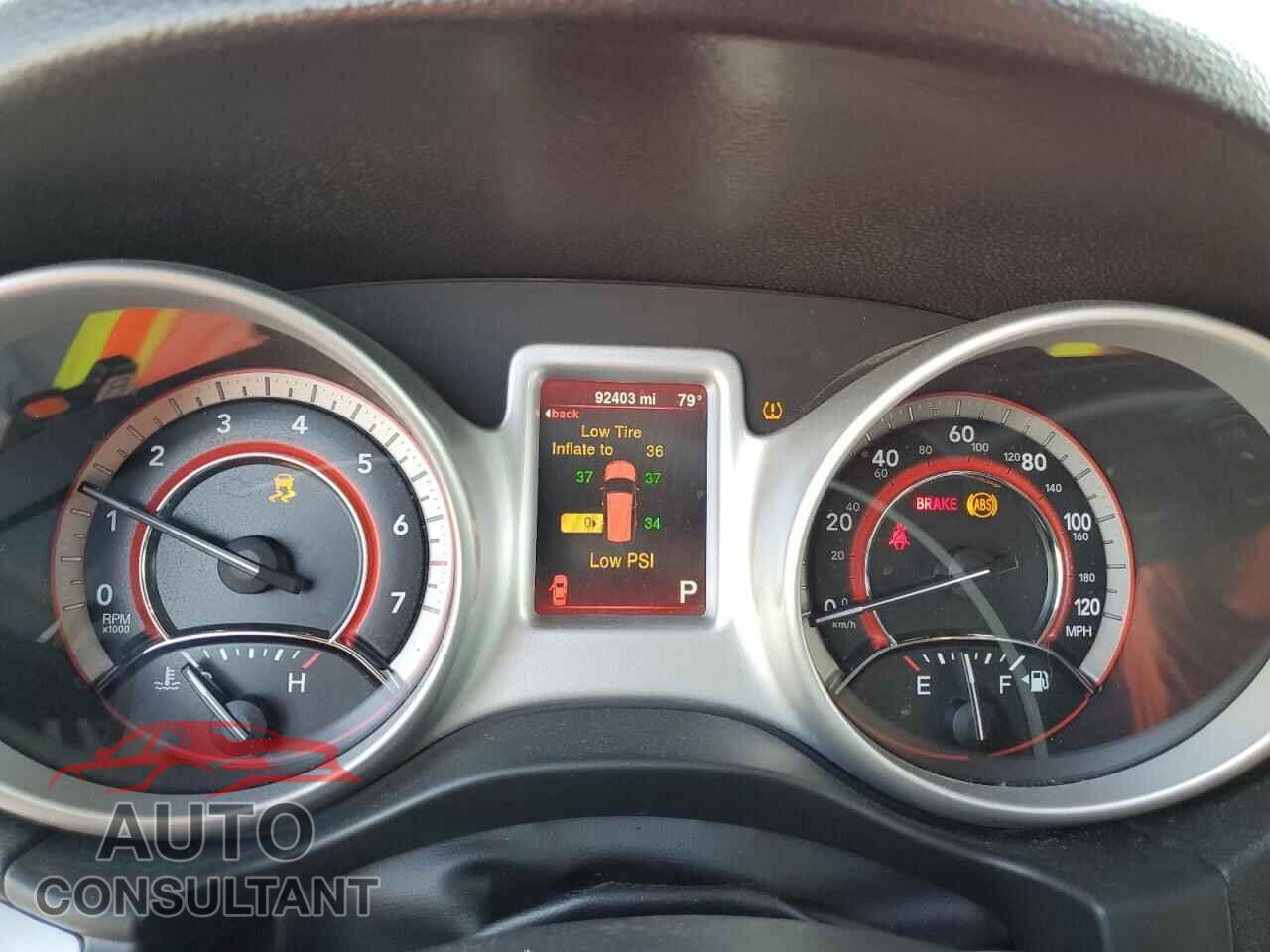 DODGE JOURNEY 2015 - 3C4PDCBB9FT575633