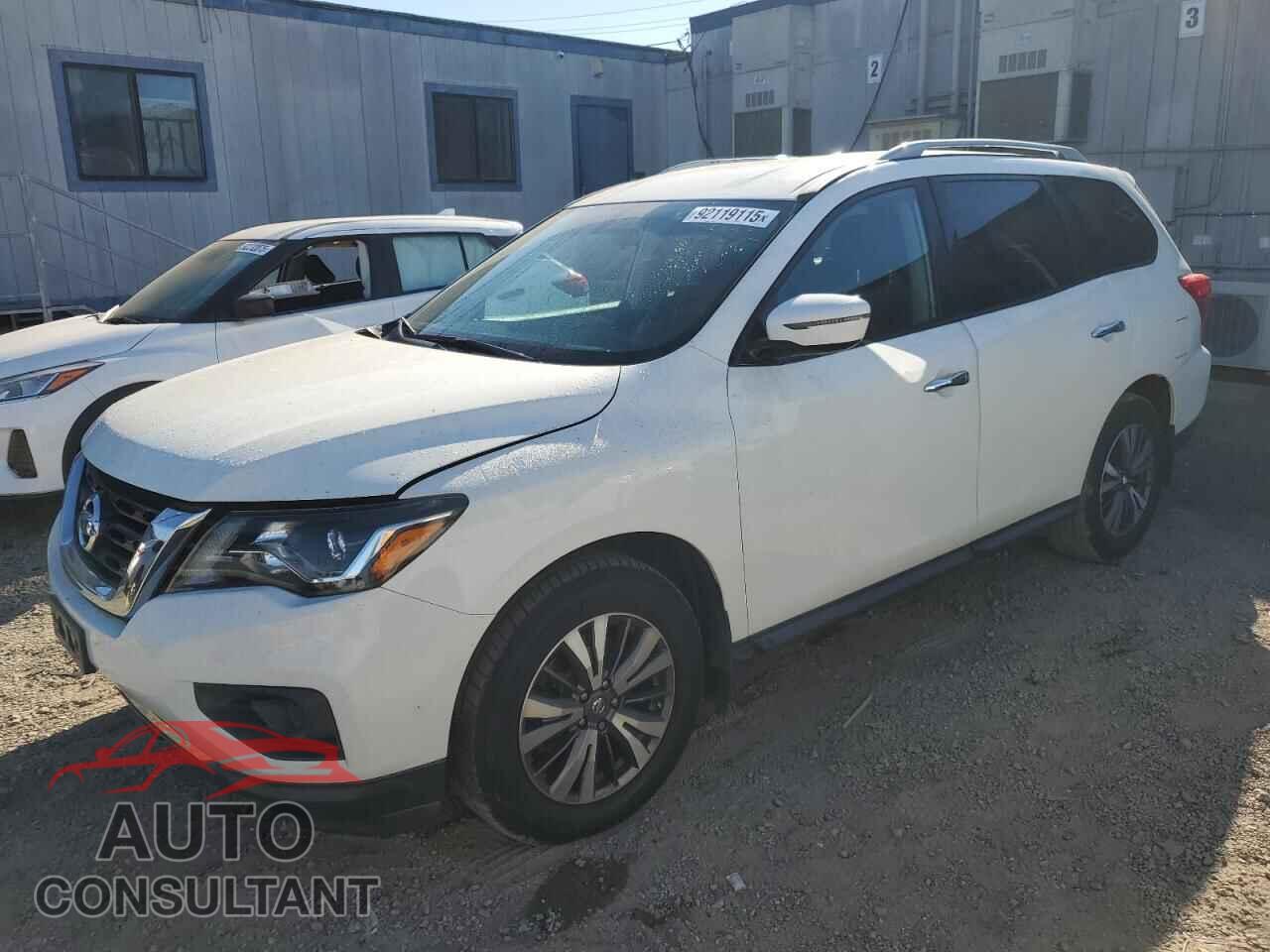 NISSAN PATHFINDER 2017 - 5N1DR2MN0HC906339