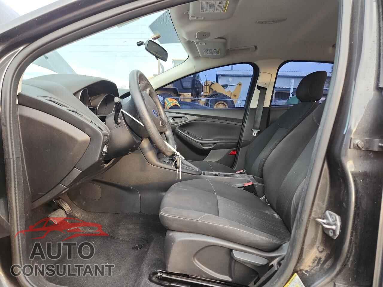 FORD FOCUS 2016 - 1FADP3E21GL306065